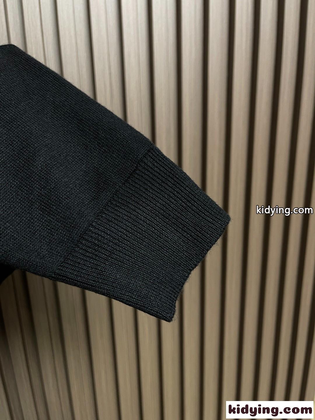 洗練された 上品 ウール ニットポロ ロエベ ニット コピー アナグラム刺繍 ブラック-3