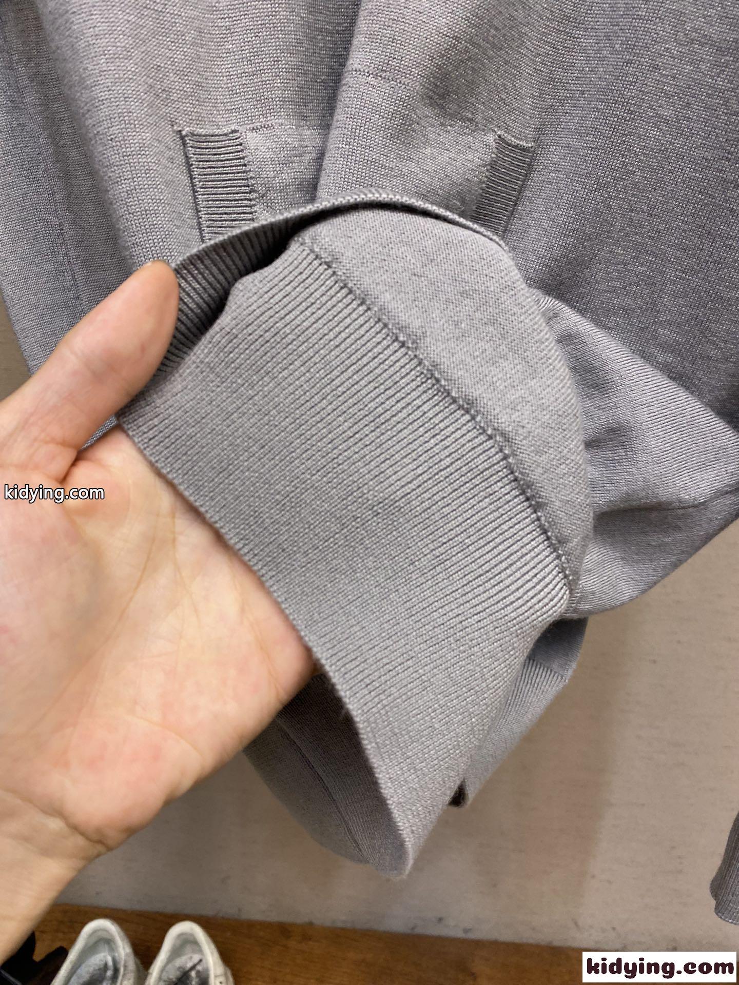 シンプル 上品 ウール フーディー エルメネジルド・ゼニア ニット コピー グレー-3