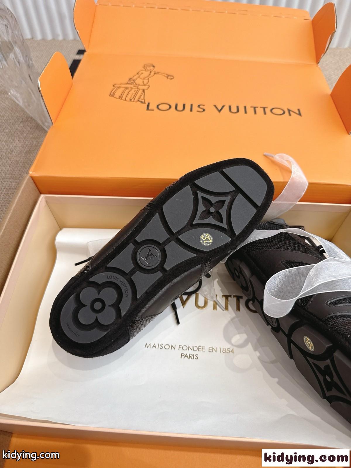 スパンコール&スエード LV スニーカリーナ ルイ・ヴィトン スニーカー スーパーコピー ブラック-4