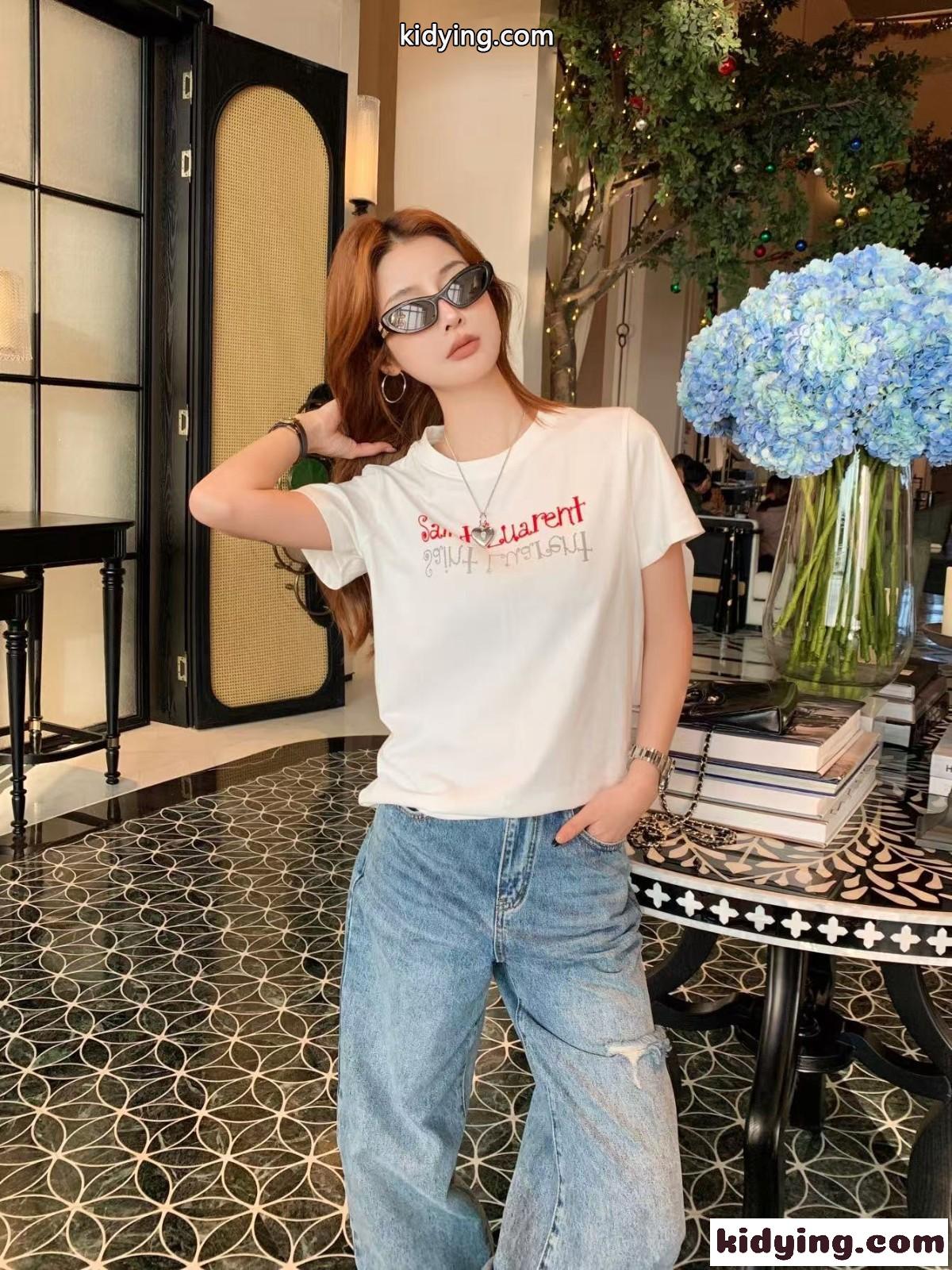 シンプル ロゴ クルーネック 半袖Tシャツ イヴ・サンローラン Tシャツ コピー ホワイト-4