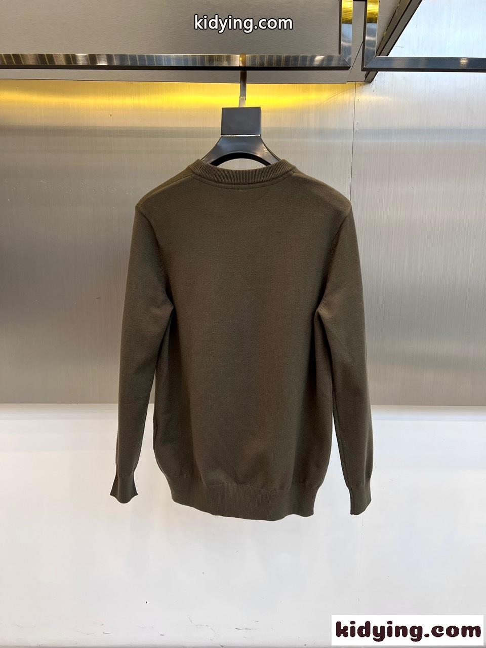 合わせやすい ロゴ クルーネック シンプル 上品 バーバリー セーター 偽物-1