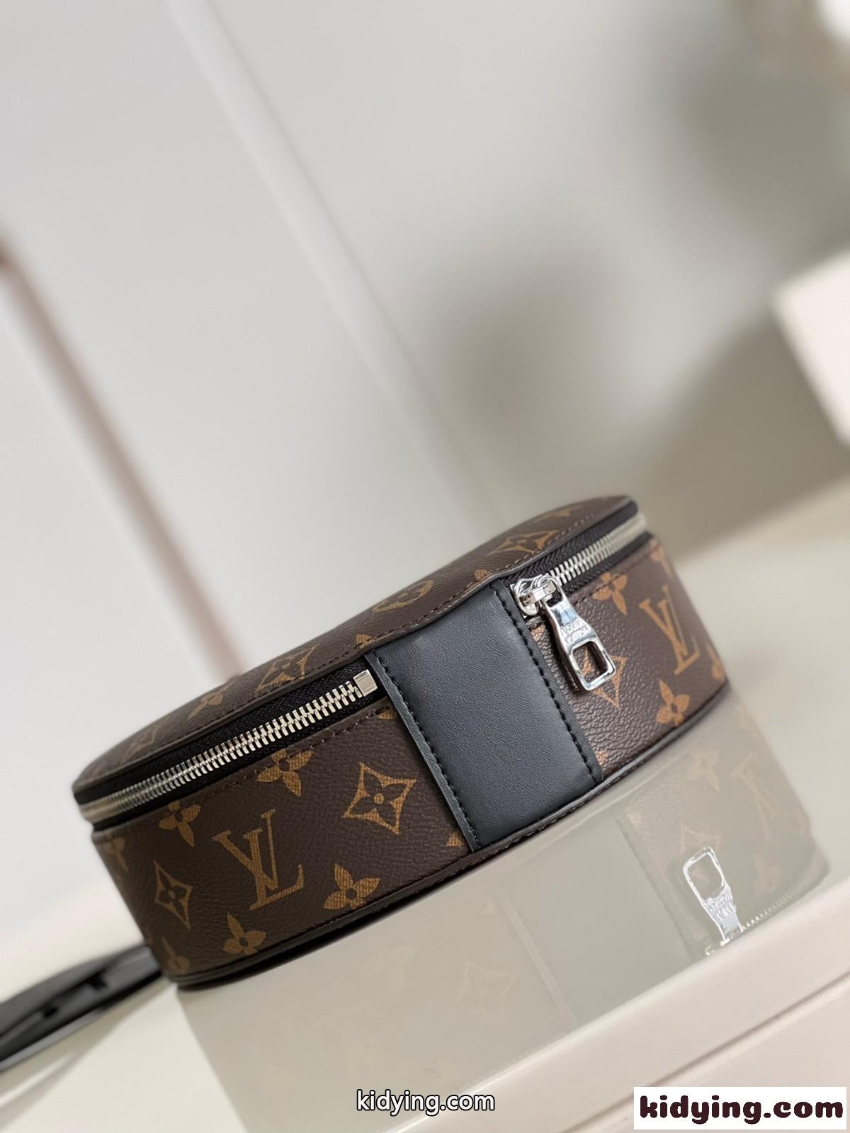 M46273 オーディオ・ケース メンズショルダーバッグ ルイヴィトン バッグ コピー-3