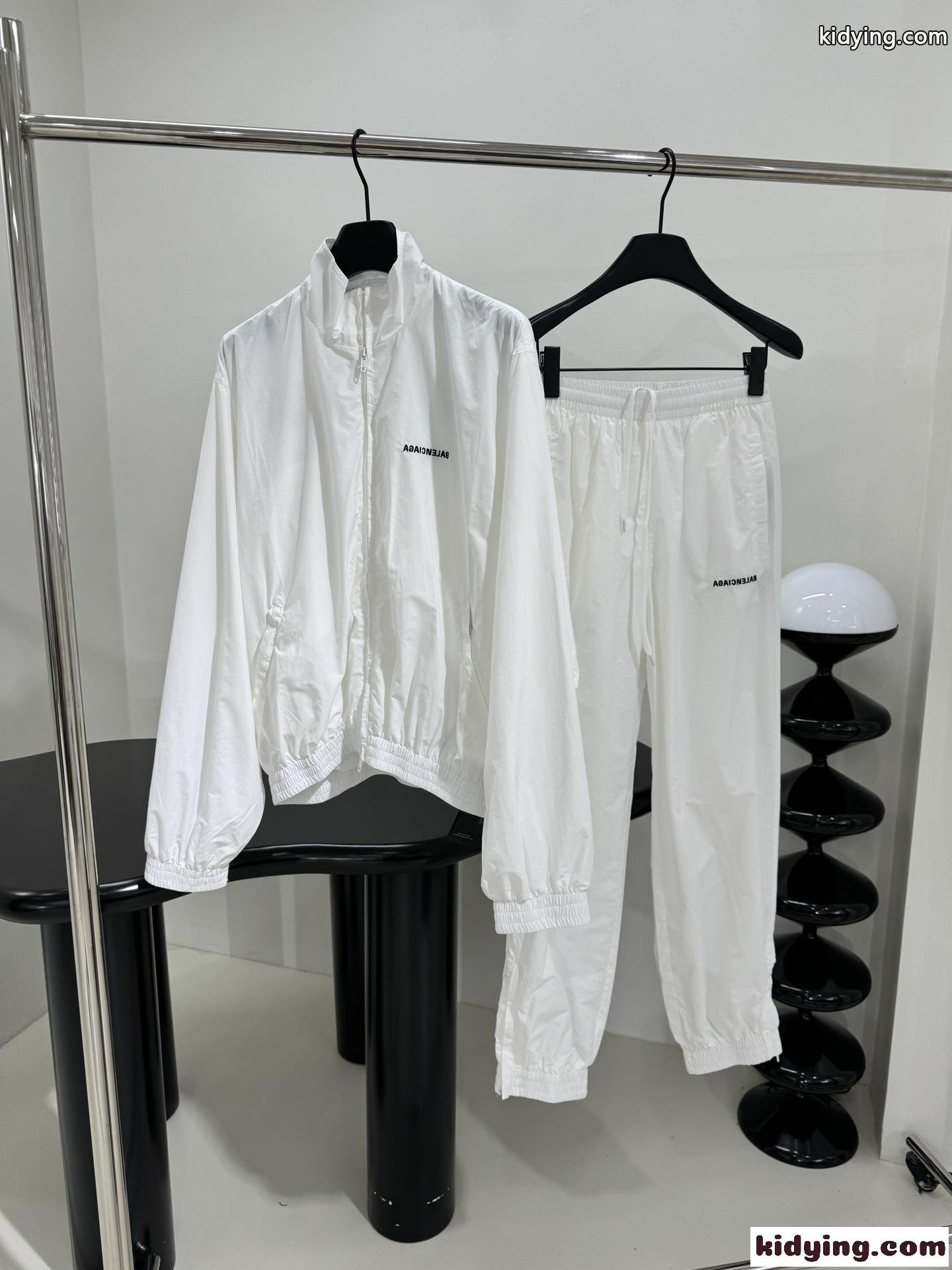 バレンシアガイメージスーパーコピー 純綿 運動服 トップス ズボン 2点セット カジュアル 男女兼用 ホワイト-0