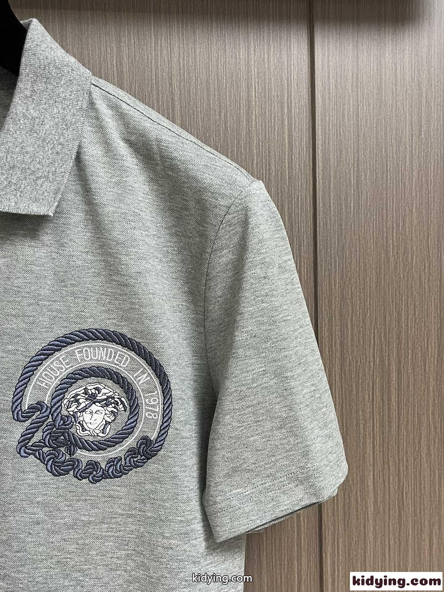 ノーティカル メドゥーサ ポロシャツ ヴェルサーチェ Tシャツ スーパーコピー グレー-1