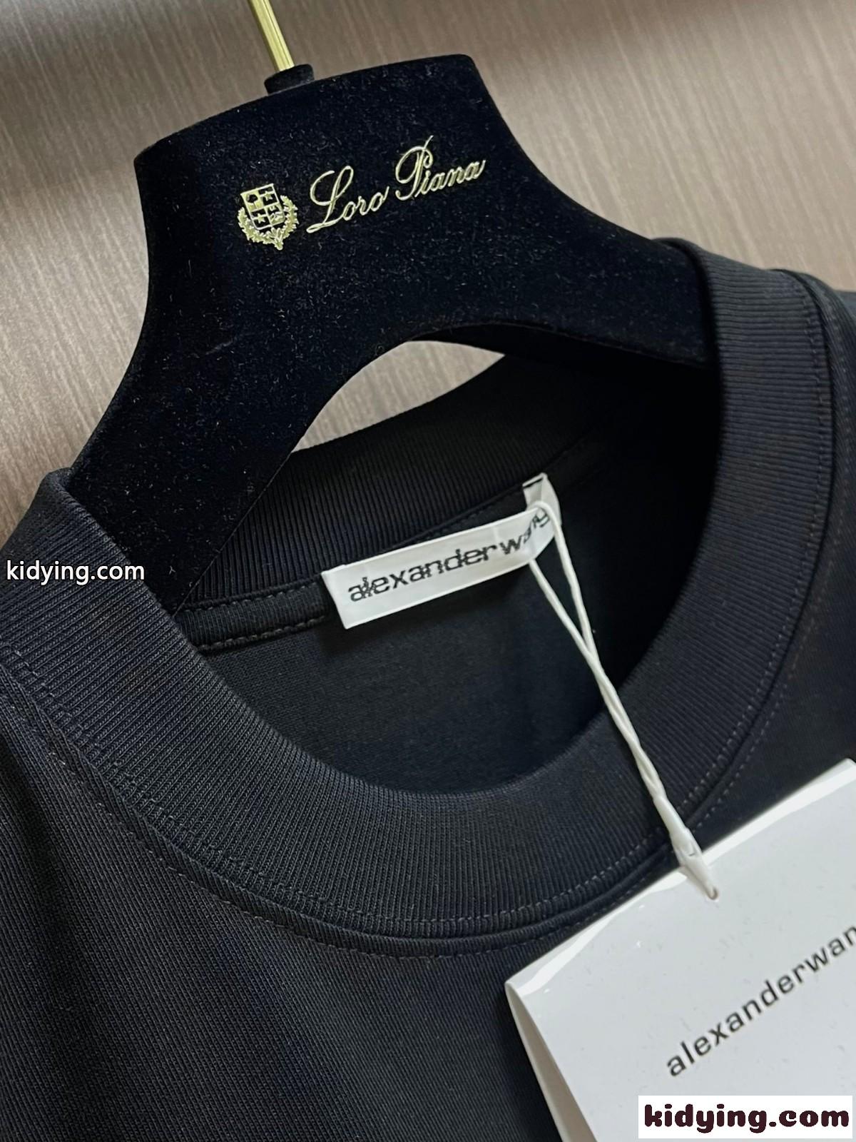 アレキサンダーワング Tシャツ コピー シンプル ロゴ入り クルーネック 半袖Tシャツ ブラック-3