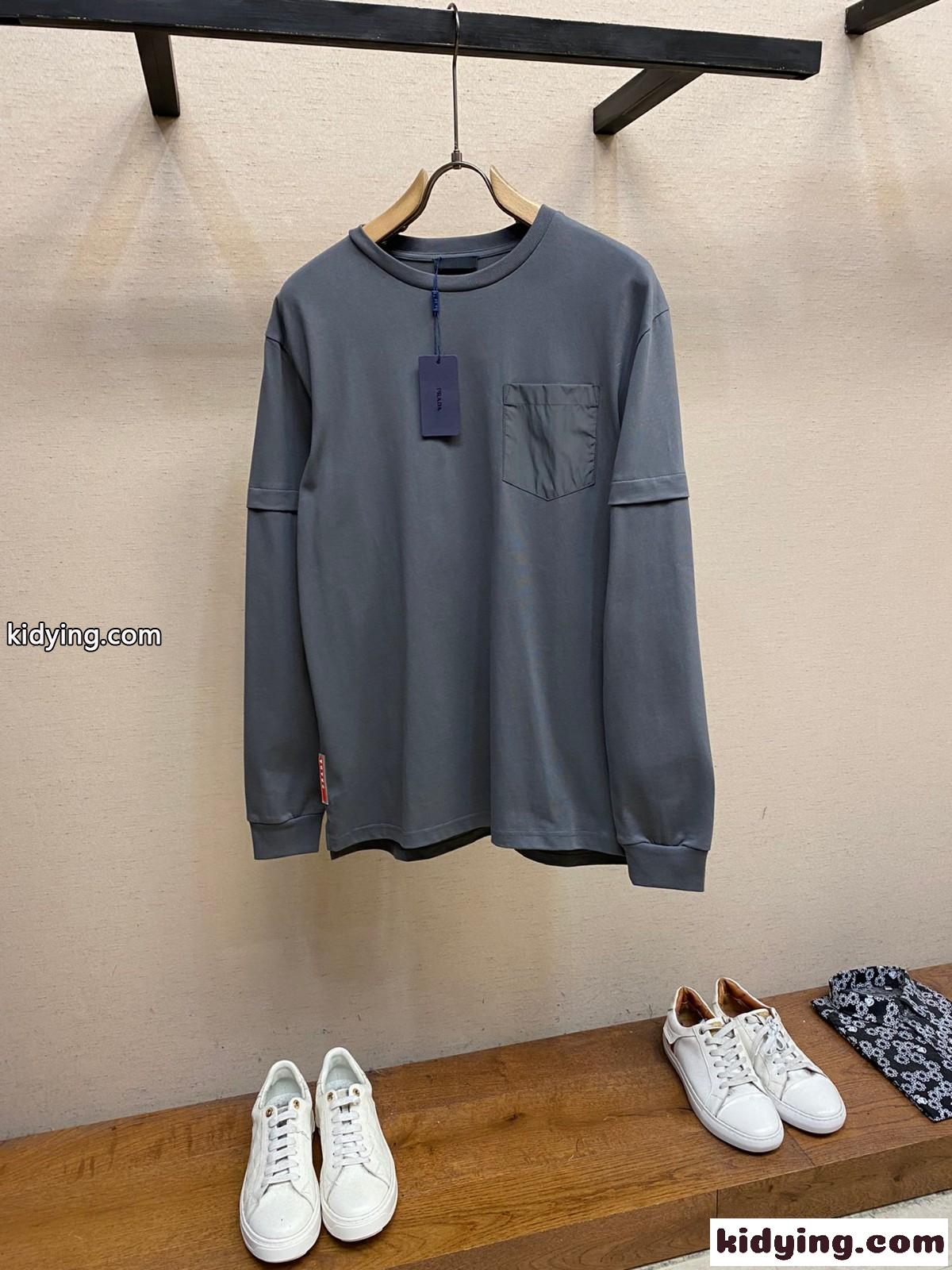 ナイロンポケット クルーネック 長袖Tシャツ プラダ Tシャツ コピー グレー-1