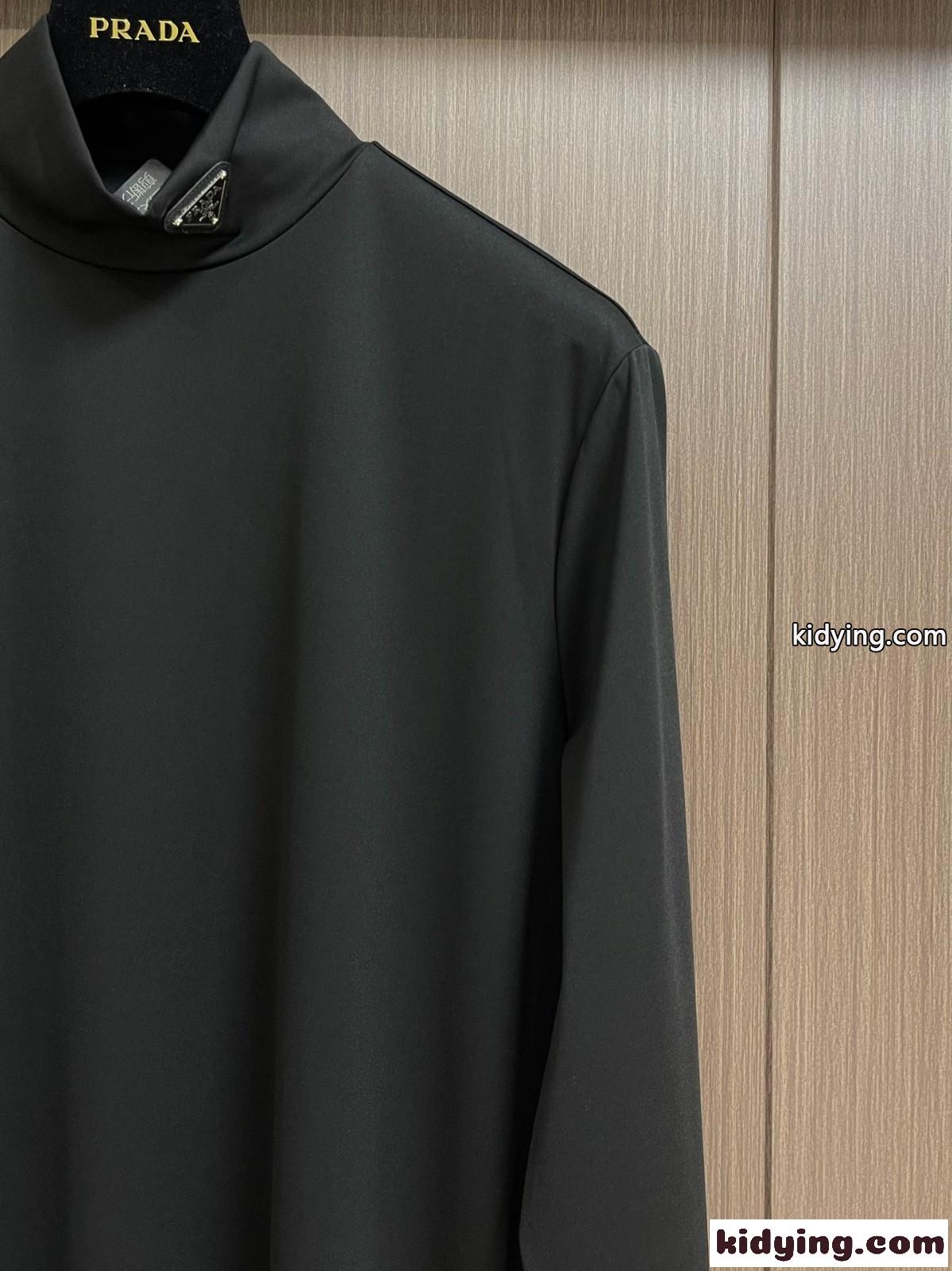 シンプル ハイネック トップス プラダ Tシャツ コピー 長袖Tシャツ-1