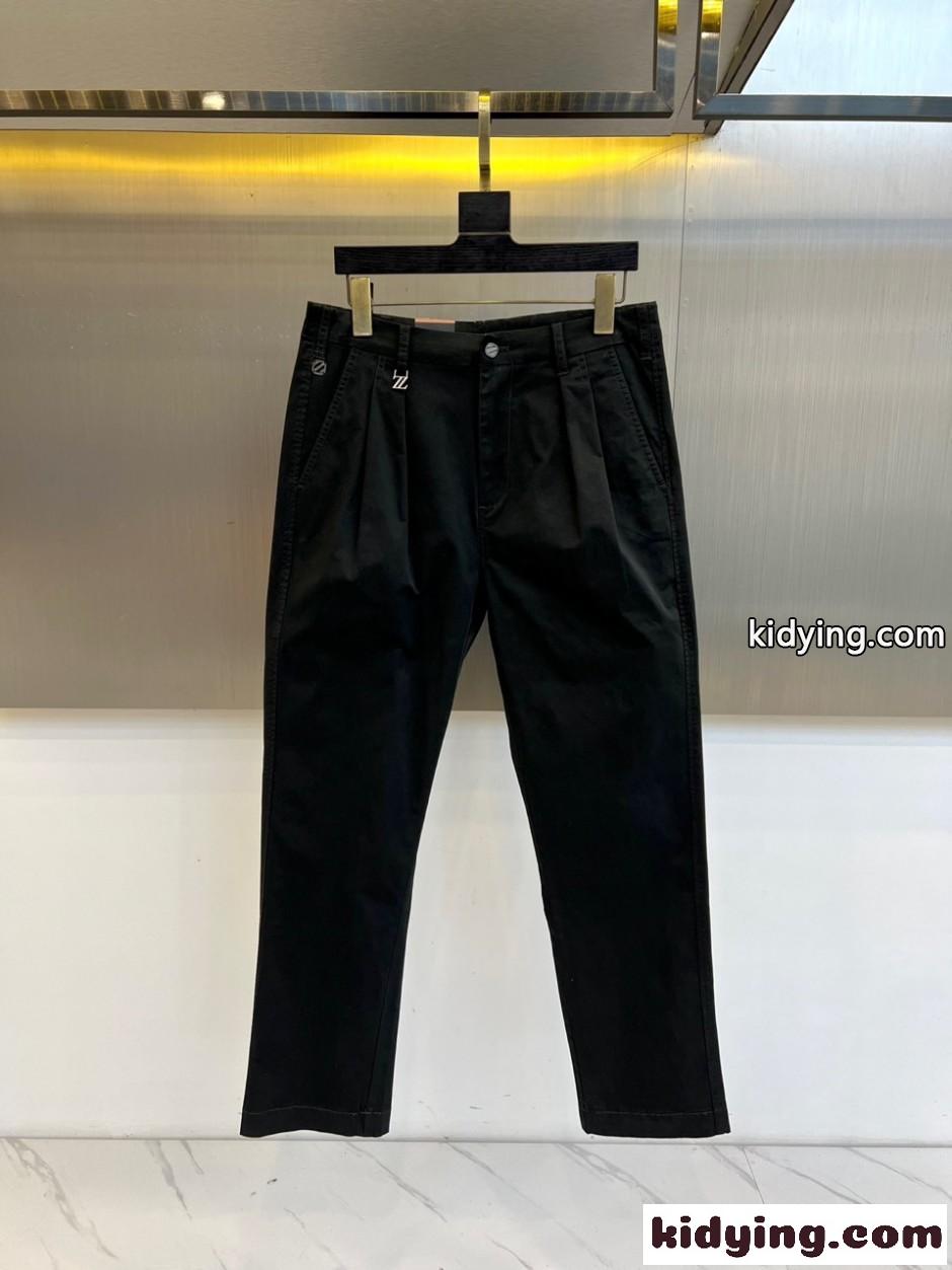 シンプル 洗練された チノパンツ エルメネジルド・ゼニア パンツ 偽物 ブラック-0
