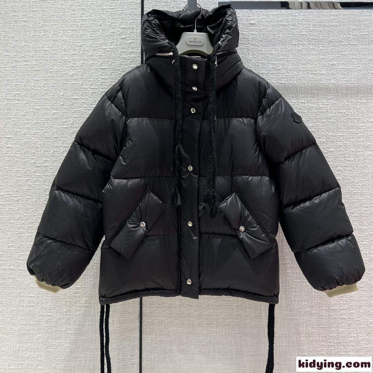 MONCLER 1952 ショート モンクレール ダウンジャケット コピー フード付 カジュアル アウター ブラック-1