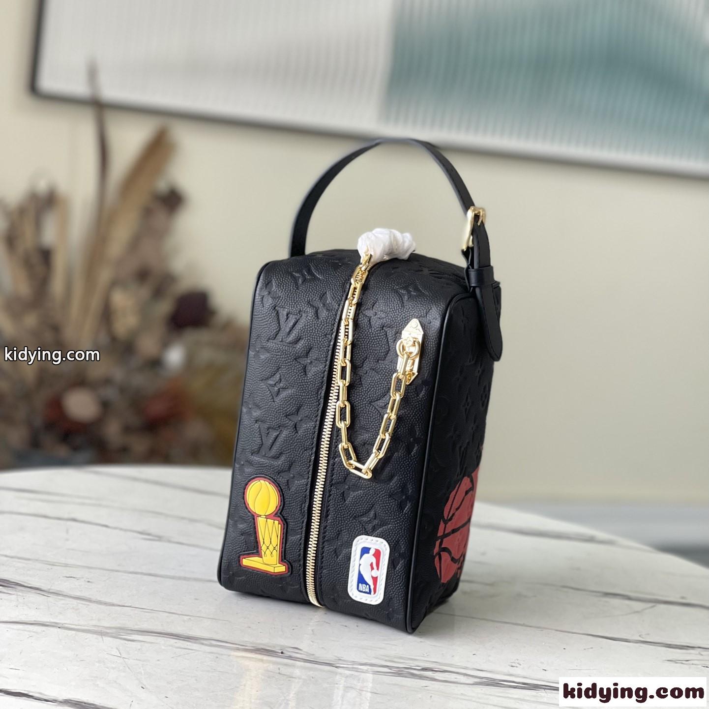 LVXNBA 人気 おしゃれ クロークルームドップキットバッグ ルイ・ヴィトン バッグ コピー M58515-1
