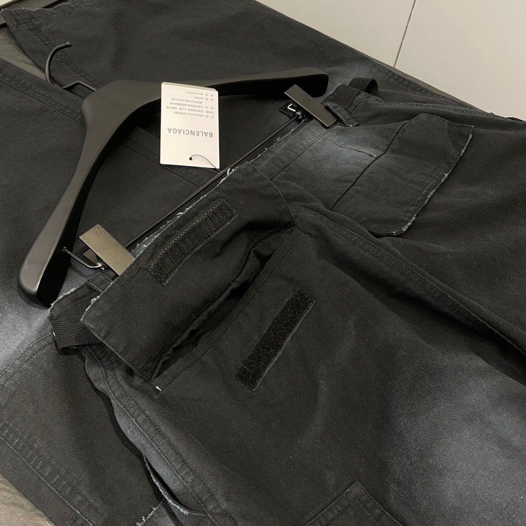 おしゃれ 定番 FLARED CARGO パンツ バレンシアガ パンツ コピー ブラック-3