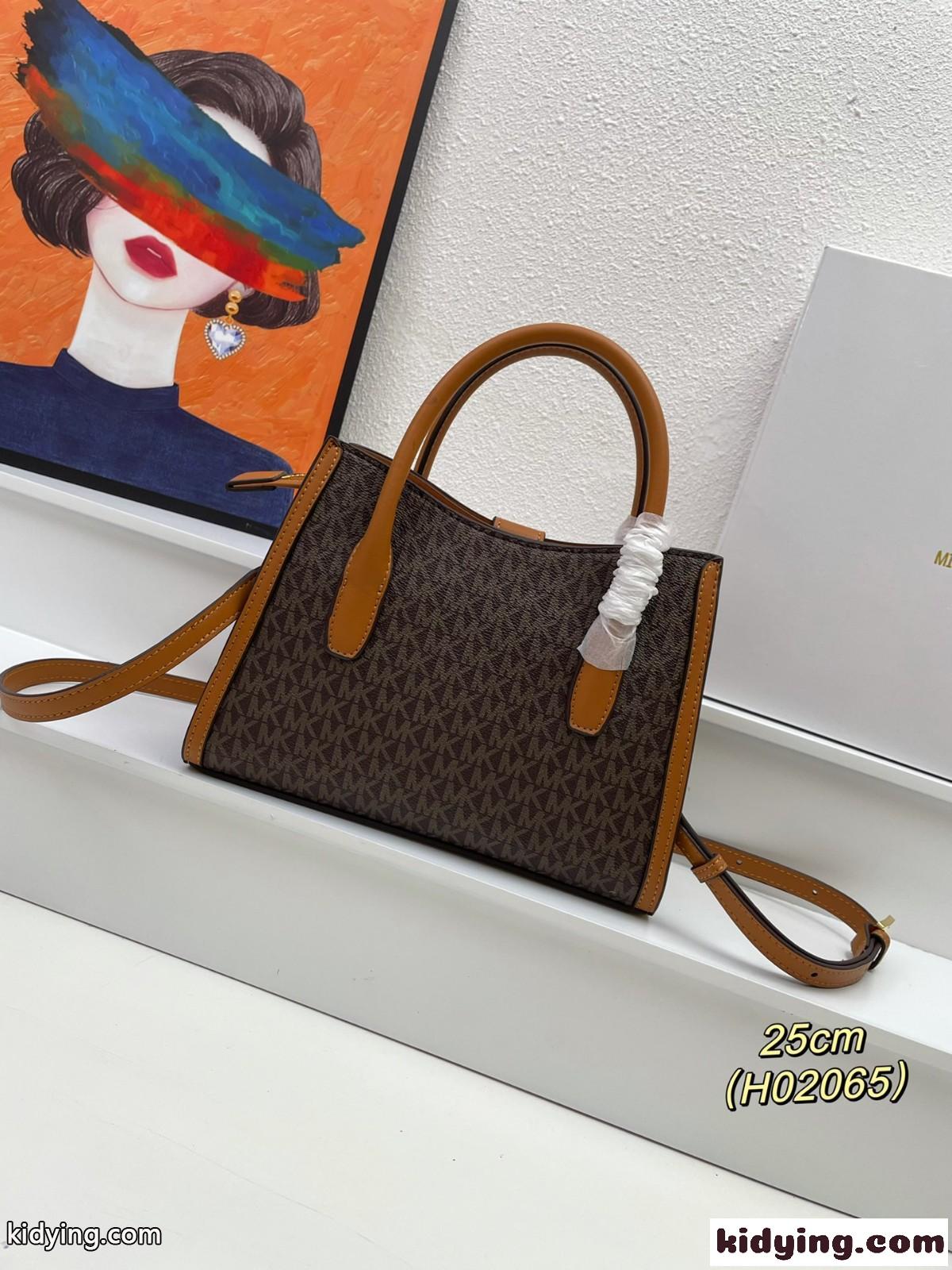マイケルコース バッグ コピー GABBY トップジップ カーブ サッチェル スモール ハンドバッグ-1
