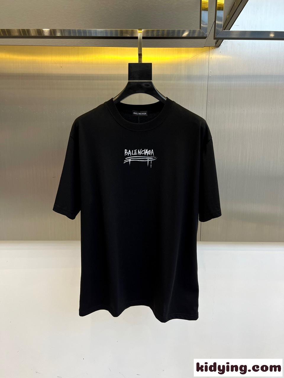 お洒落 バックプリント バレンシアガ Tシャツ 偽物 半袖トップス ブラック-0