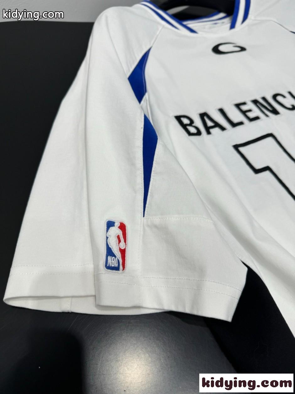 BALENCIAGA x NBA オーバーサイズ ロゴ刺繍 コットン Tシャツ コピー 偽物 ホワイト-3