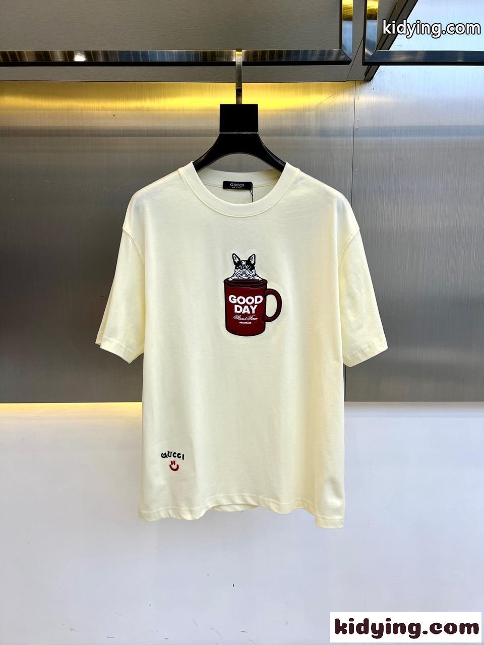 シンプル 可愛い 半袖Tシャツ グッチ Tシャツ 偽物 クルーネック ベージュ-0