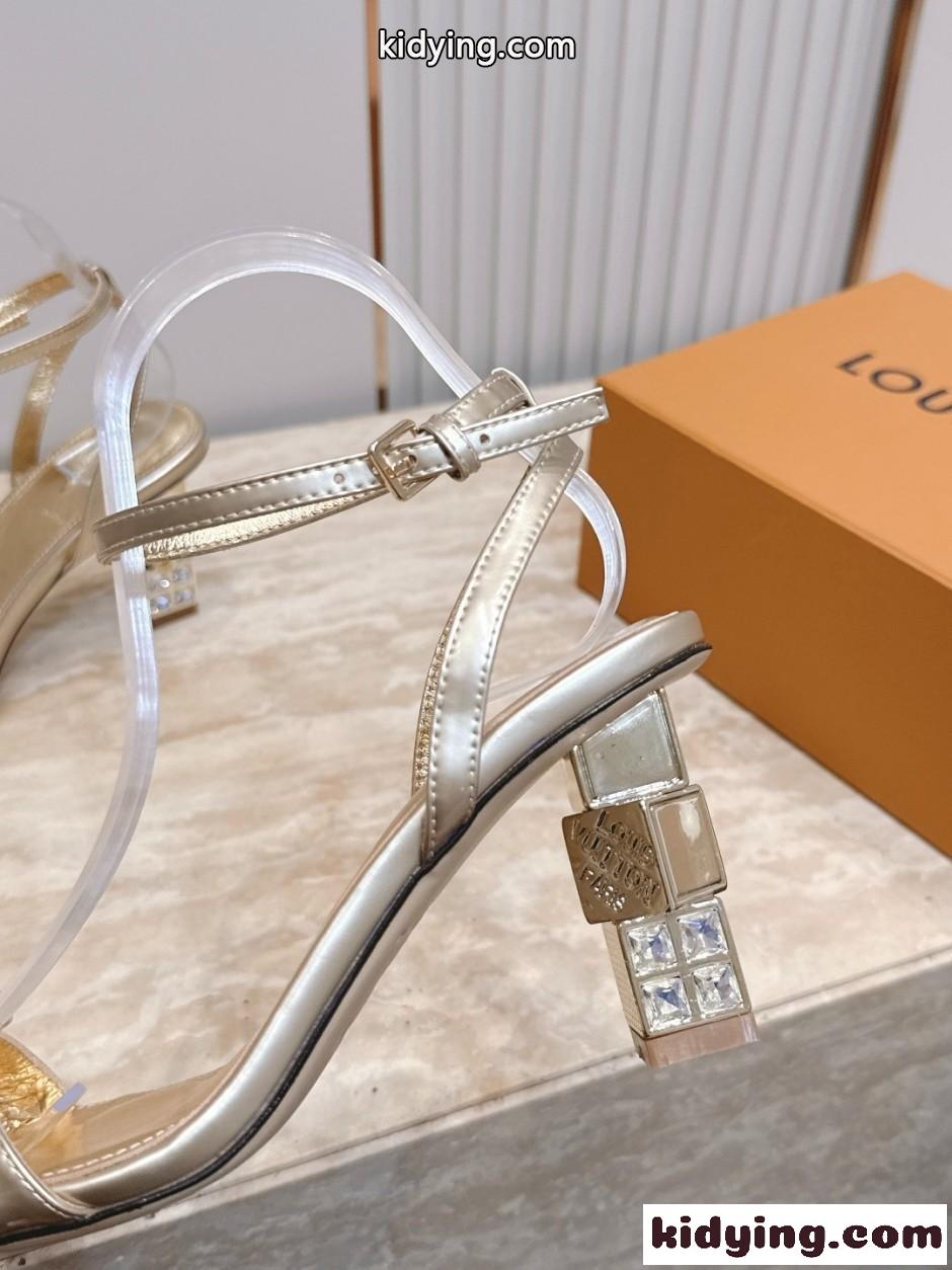 エレガント 目を惹く ルイ・ヴィトン スーパーコピー LV キューブ サンダル ゴールド-0