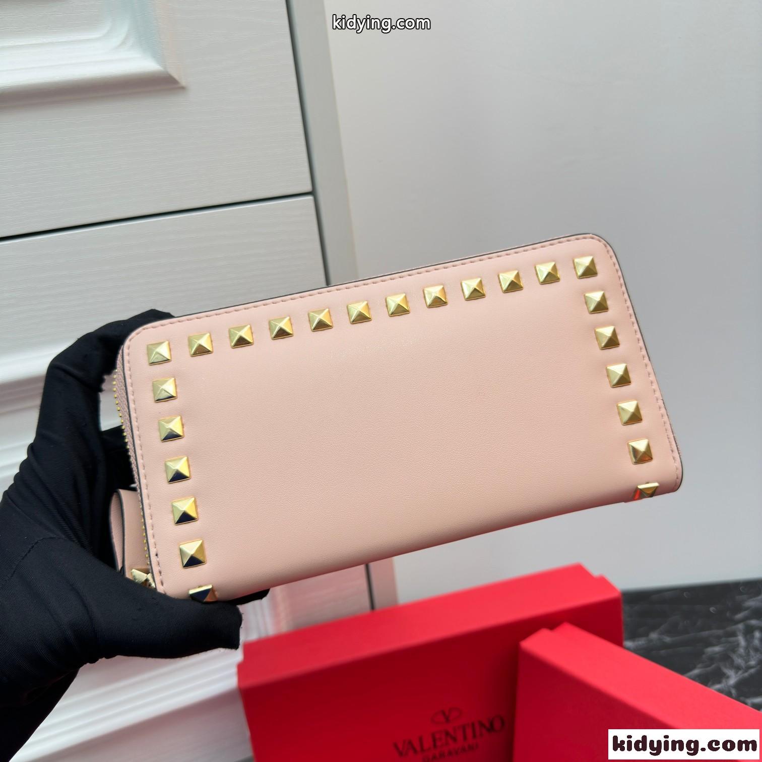 ロックスタッズ カーフスキン ジップウォレット ヴァレンティノ 財布 コピー ピンク-0
