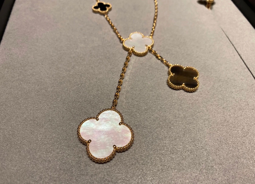 飽きのこない 人気 ヴァンクリーフ&アーペル ネックレス コピー レディース シルバー925-1