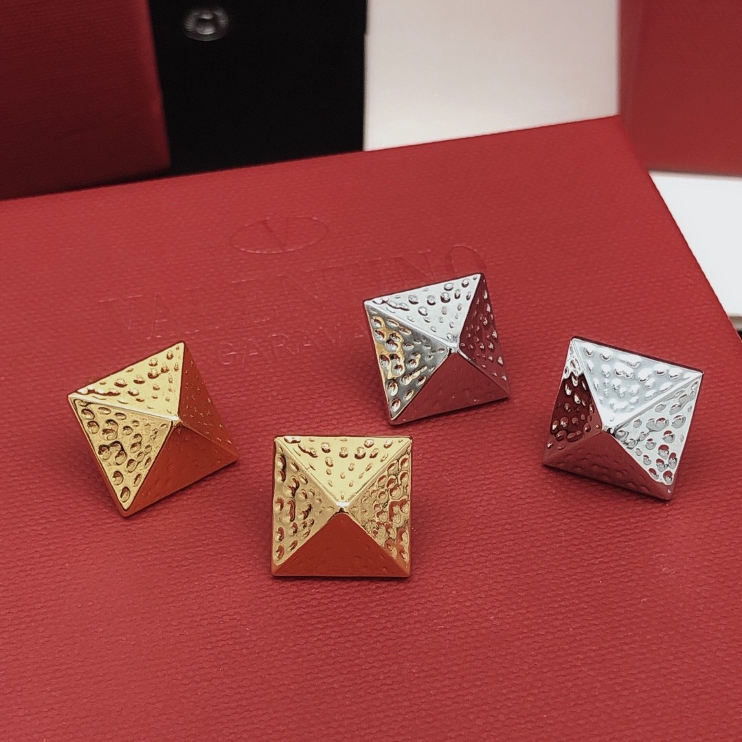 カジュアル ロックスタッズ ピアス ヴァレンティノ ピアス コピー イヤリング-1