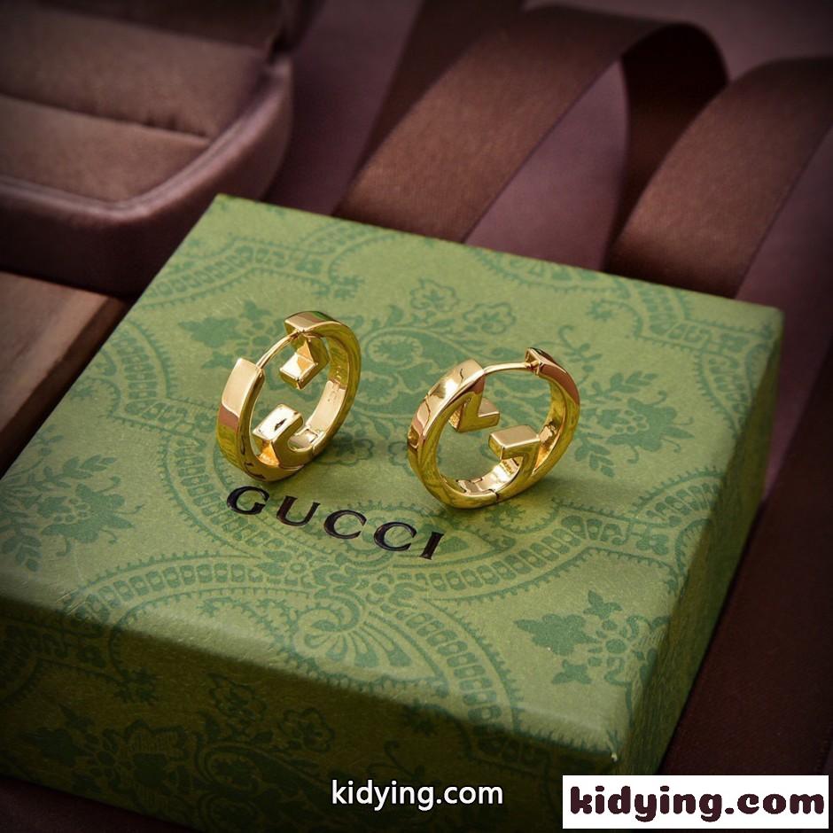 上品 洗練された GUCCI グッチ インターロッキングG フープピアス 偽物-1