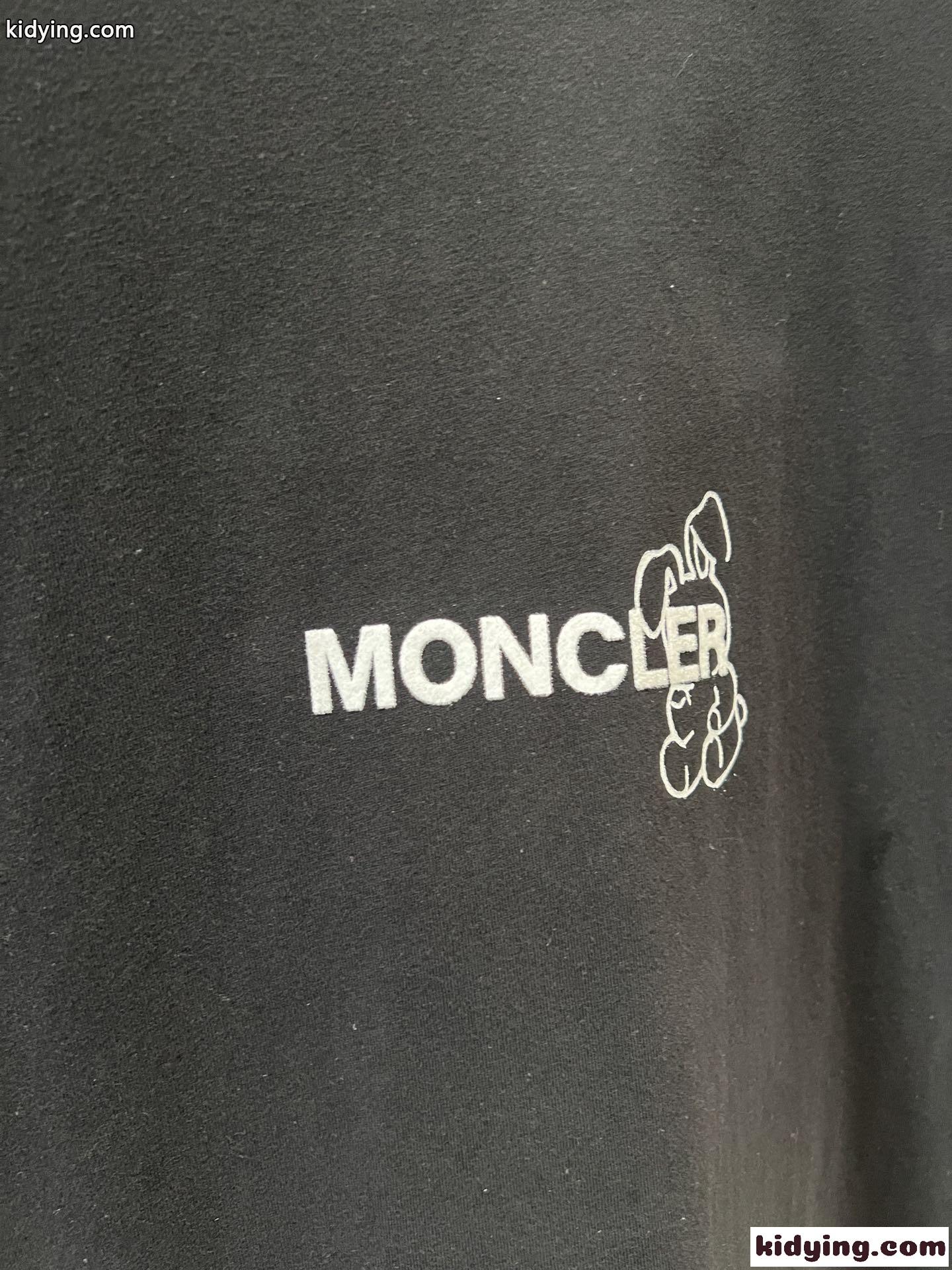 モンクレール Tシャツ コピー シンプル ロゴ入り コットン 半袖Tシャツ ユニセックス ブラック-2