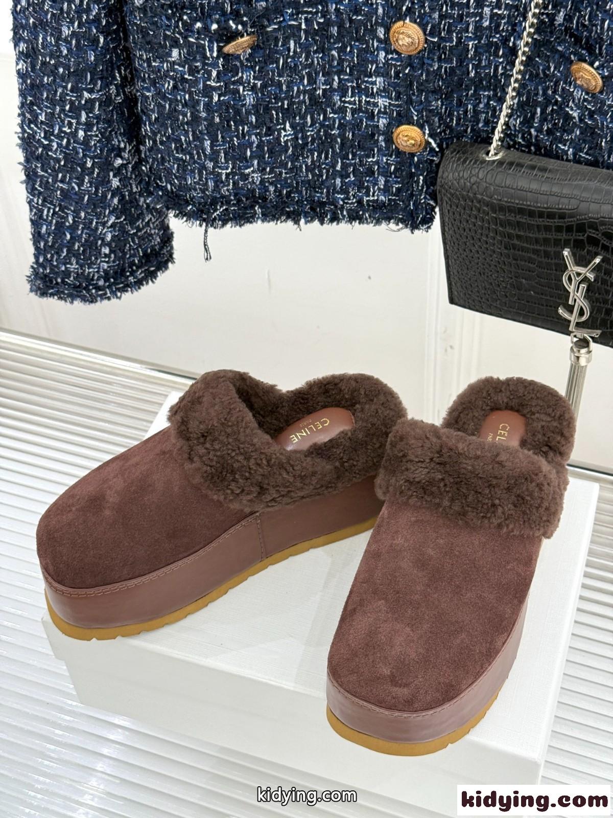 セリーヌ サンダル スーパーコピー 秋冬 おしゃれ ムートンサンダル コーヒー-1