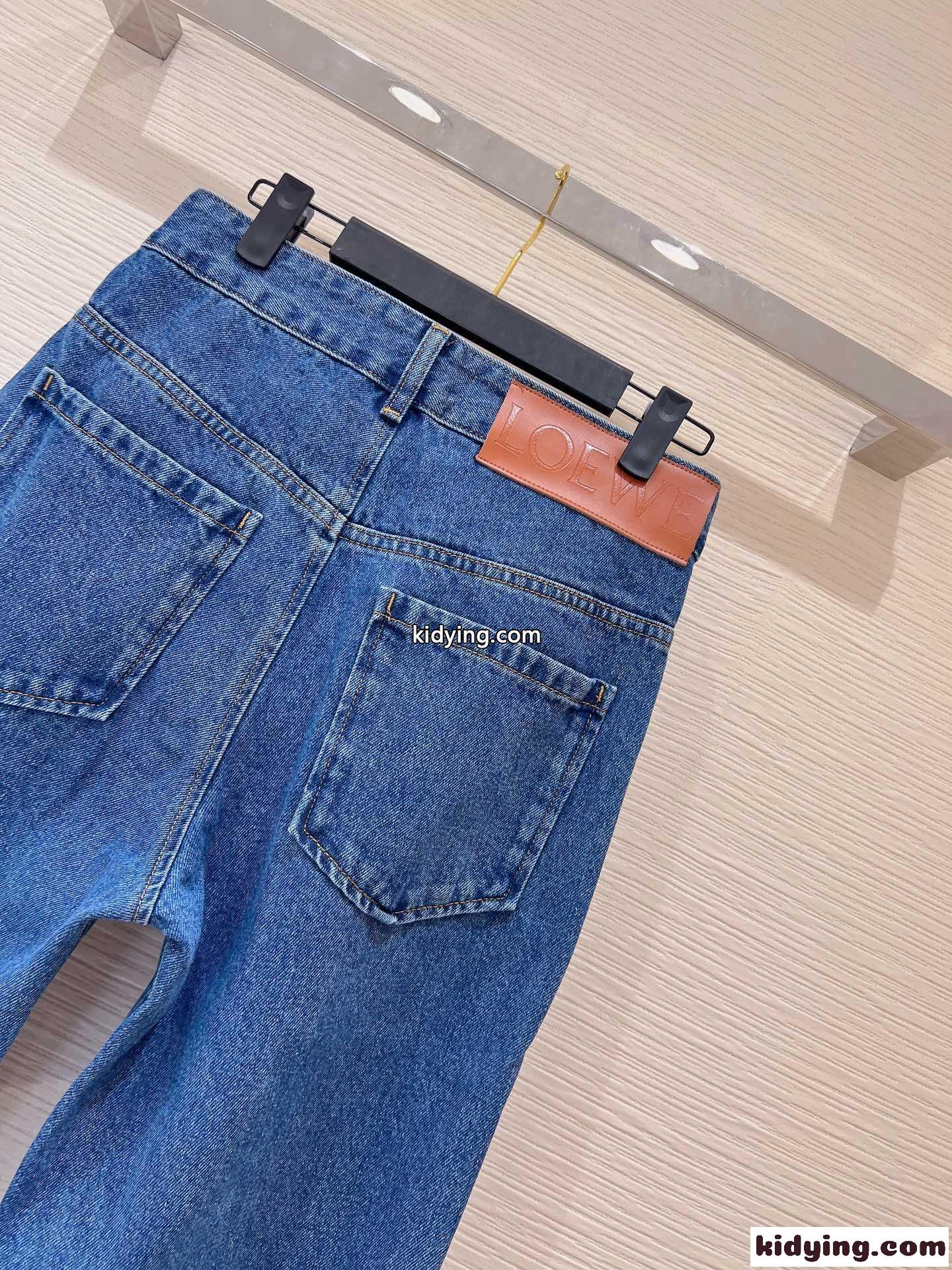 レディース 人気 定番 アナグラム ロエベ ジーンズ コピー おしゃれ デニムパンツ-4