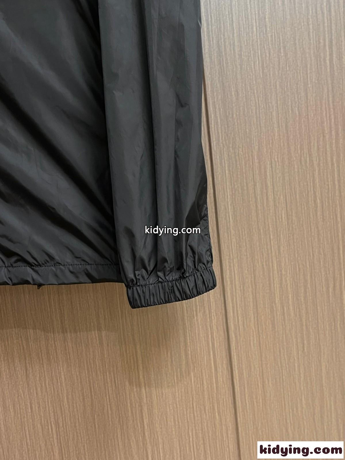 人気 Re-Nylon ブルゾンジャケット プラダ ジャケット コピー ブラック-3