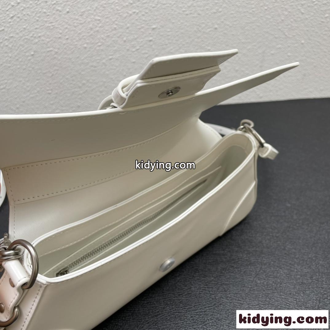 上品 おしゃれ LINDSAY スモール ショルダーバッグ バレンシアガ バック コピー チェーンバッグ ホワイト-3