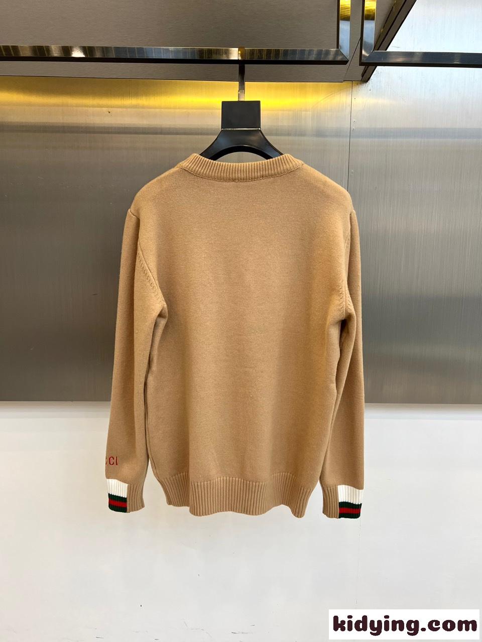 グッチ セーター 偽物 定番 合わせやすい クルーネックニット トップス キャメル-3