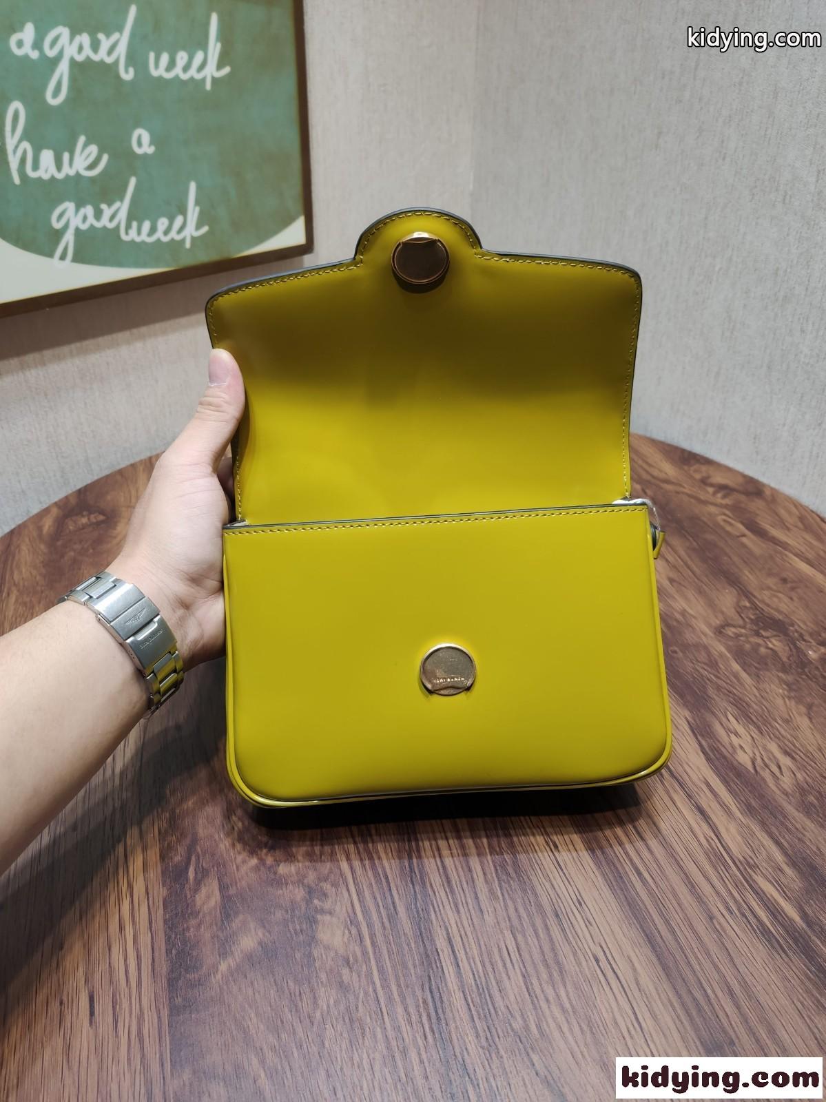 上品 パテントレザー ロビンソンバッグ トリーバーチ バッグ コピー レディース ショルダーバッグ-3