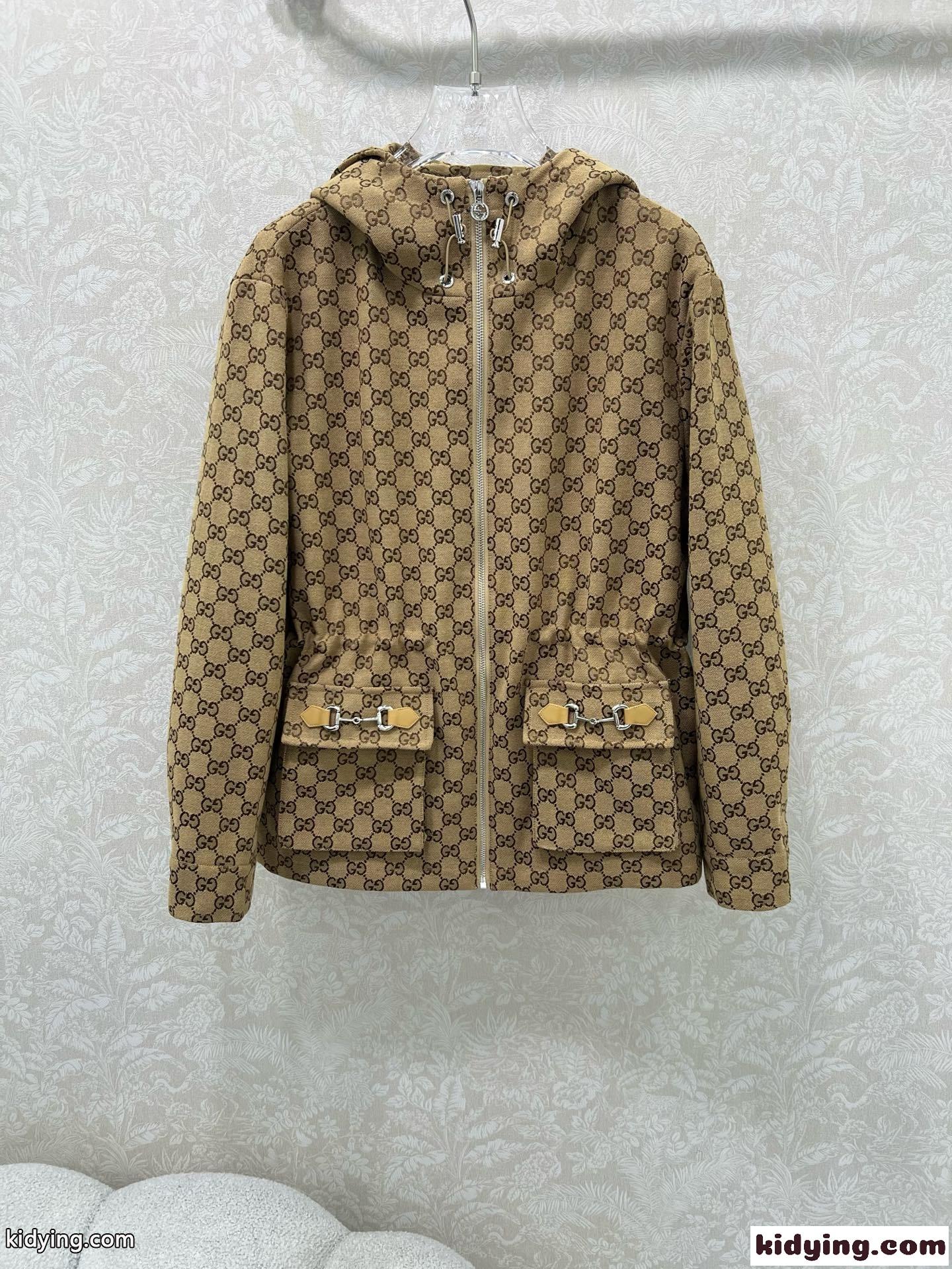 上品 カジュアル GGジャカード フーデッドジャケット グッチ ジャケット 偽物 ベージュ-0