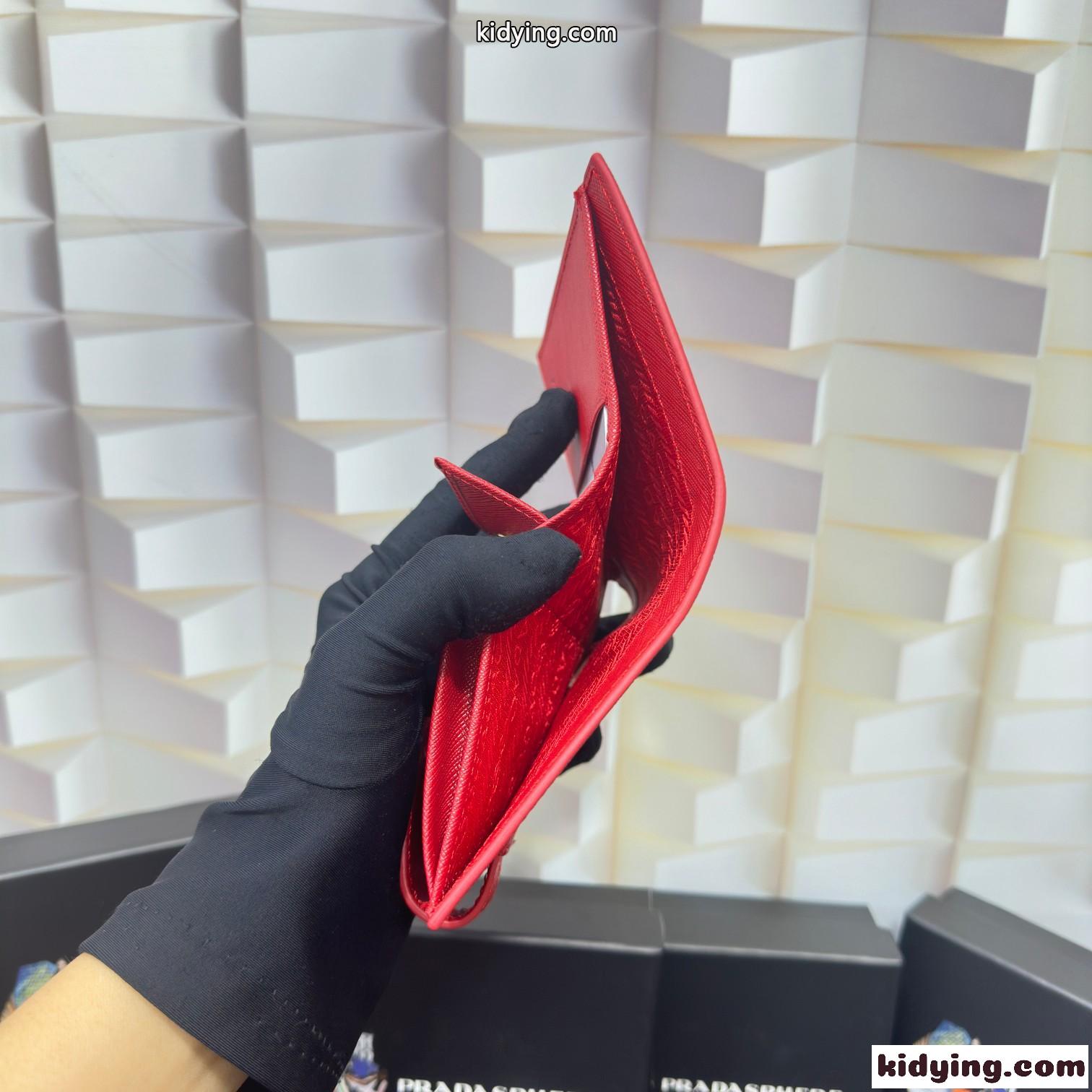 定番 人気 コンパクト 二つ折り財布 プラダ 財布 コピー レッド-4