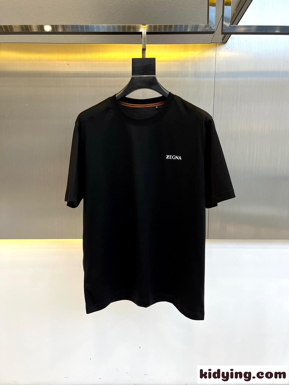 シンプル ロゴ入り クルーネック エルメネジルド・ゼニア 半袖Tシャツ コピー ブラック-0