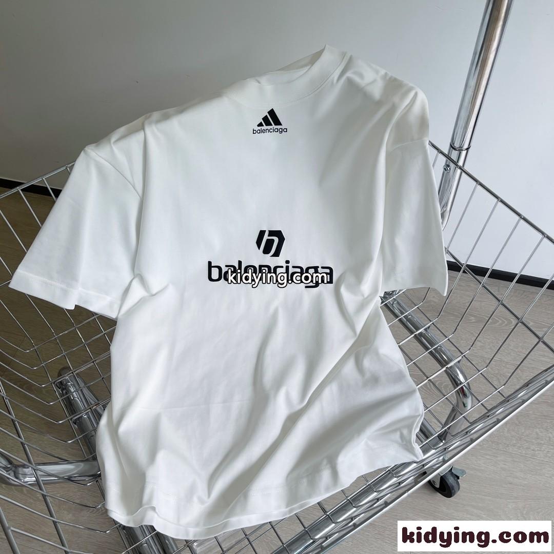 adidas x BALENCIAGA ユニセックス ゆったりロゴプリントTシャツ バレンシアガ 半袖tシャツ コピー 3色あり トップス-4