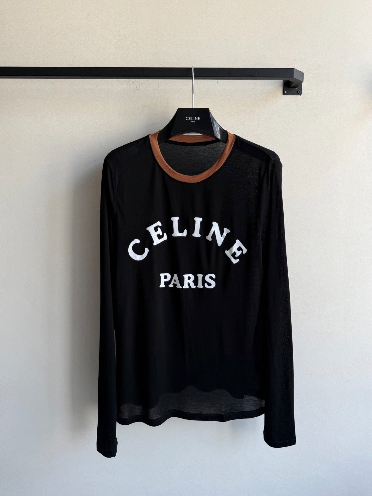 カジュアル ロゴ入り シアー 長袖Tシャツ 紫外線対策 セリーヌ Tシャツ コピー ブラック-0
