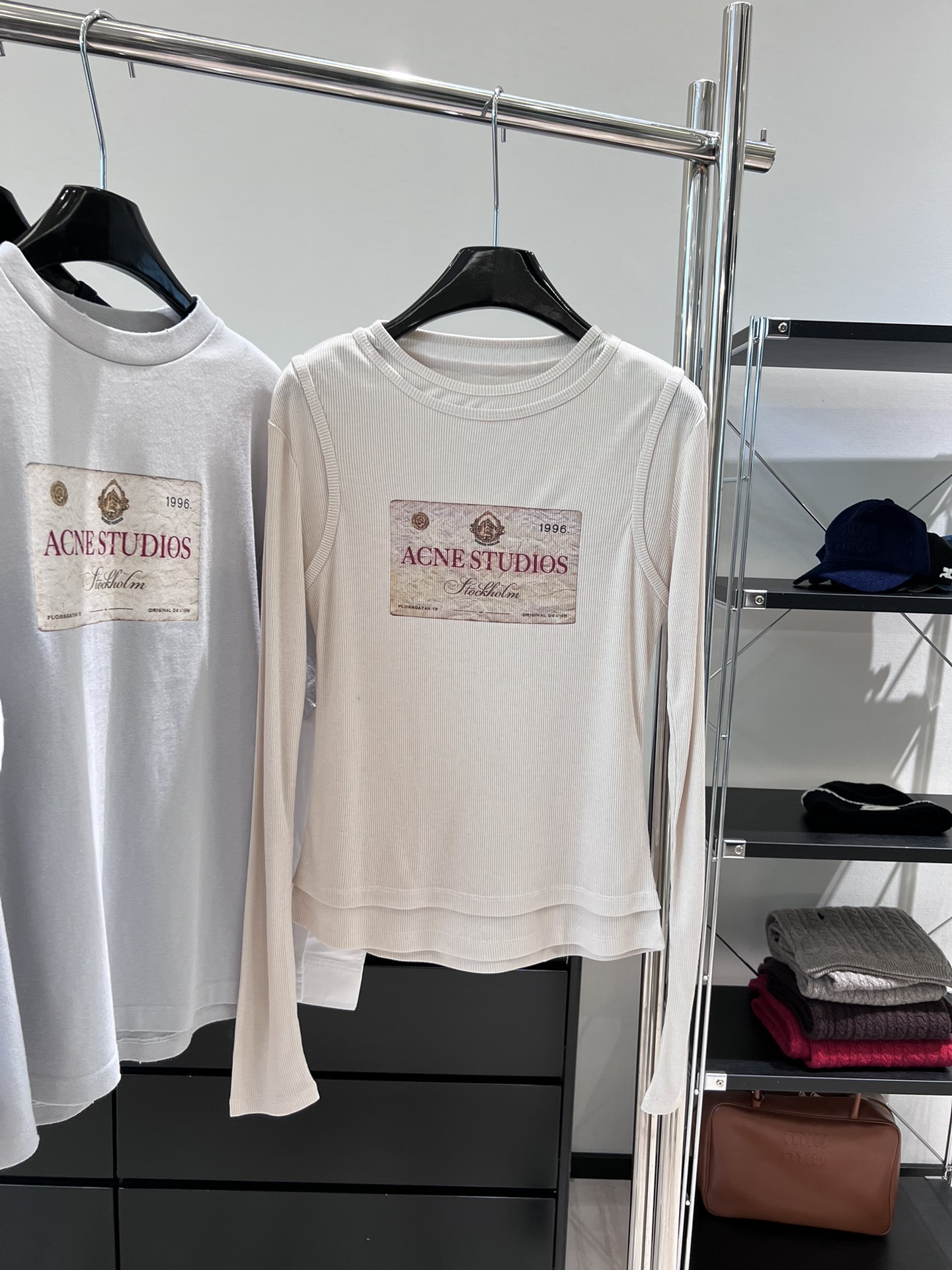 超激得価格 ディオールtシャツメルカリコピー 保温 暖かい トップス 長袖 柔らかい シンプル プリント ホワイト-0