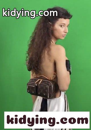 ルイヴィトン バッグ 通販 コピーリンク先に絢爛「Vuitton」の文字が飾られ 未来の気風に思いを馳せる-3