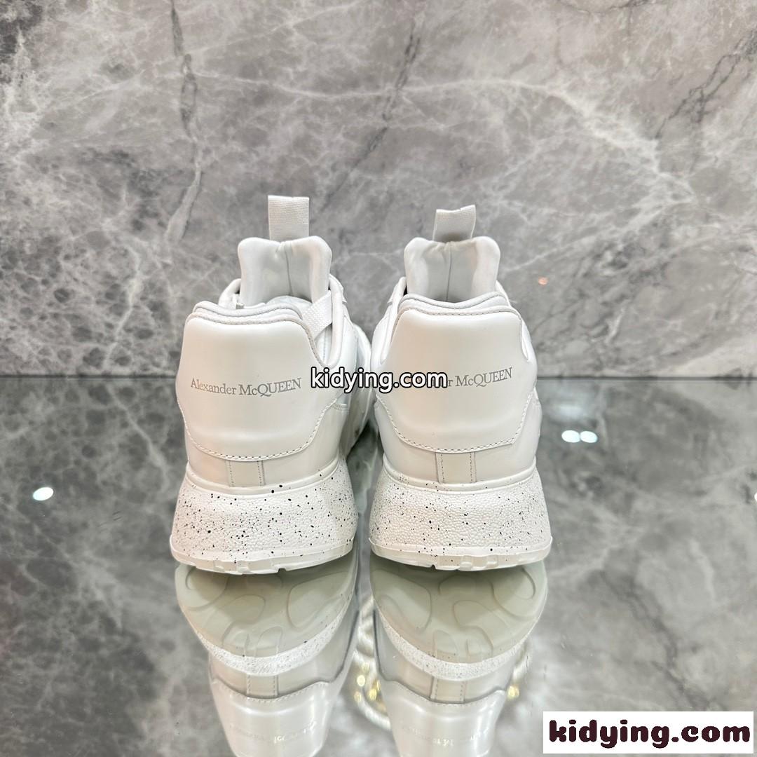 カジュアル Alexander McQueen コート テック トレーナー スニーカー コピー おしゃれ-0