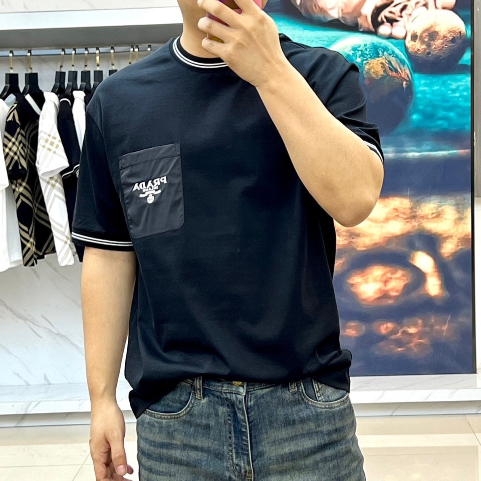 カジュアル 合わせやすい クルーネック プラダ Tシャツ 偽物 半袖トップス ブラック-1