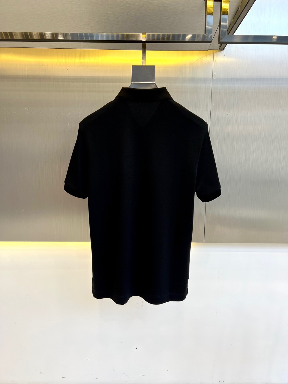 人気 シンプル コットンピケ ポロシャツ モンクレール Tシャツ スーパーコピー ブラック-1