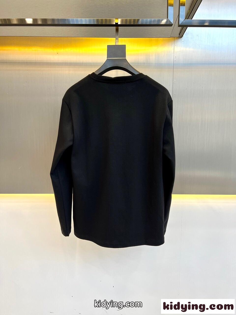 シンプル ロゴ 合わせやすい クルーネック 長袖Tシャツ プラダ Tシャツ コピー ブラック-4