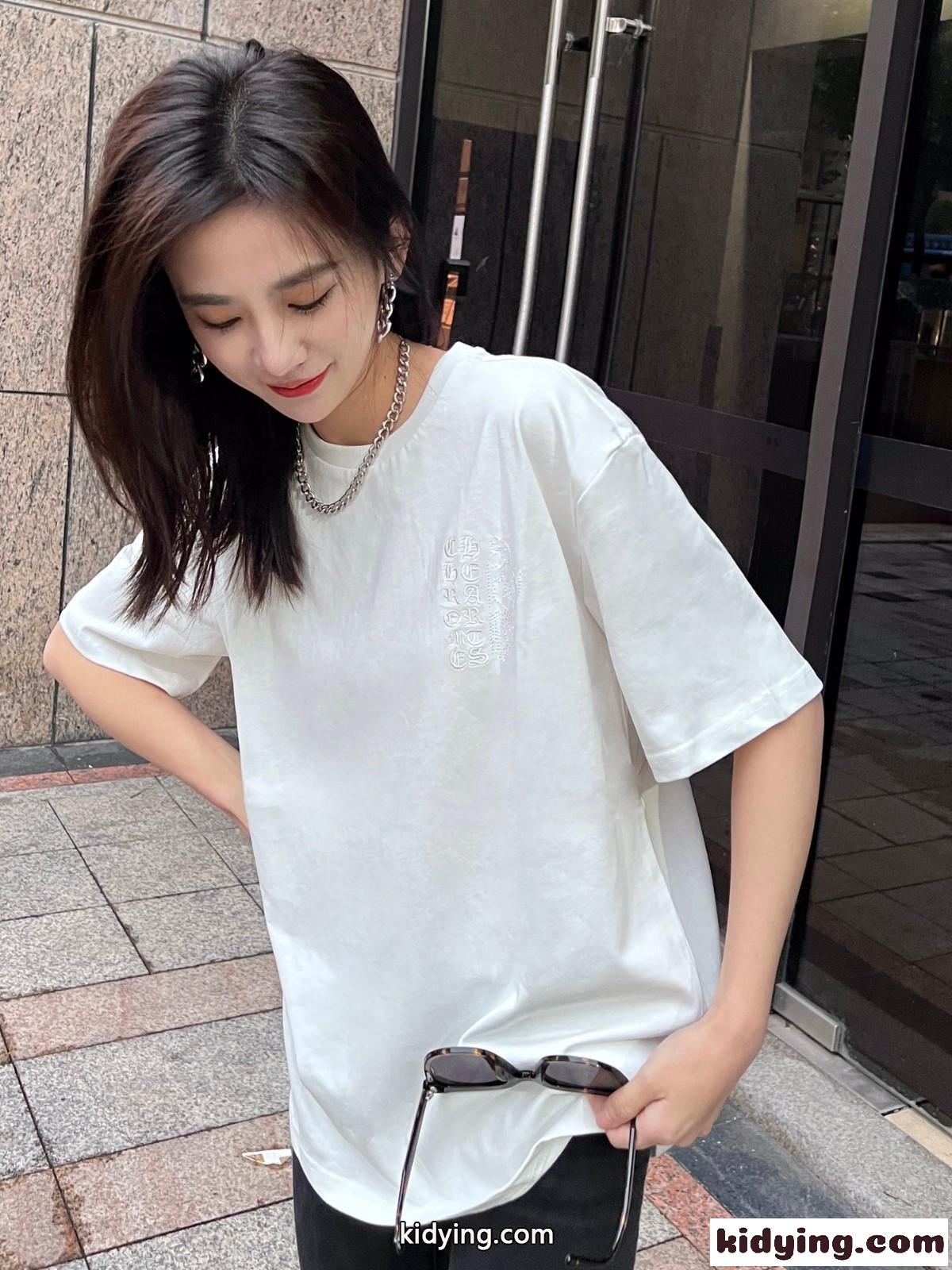 飽きのこない ユニセックス 刺繍 ロゴ クルーネック クロムハーツ tシャツ コピー 定番 カジュアル 通気性 快適-4
