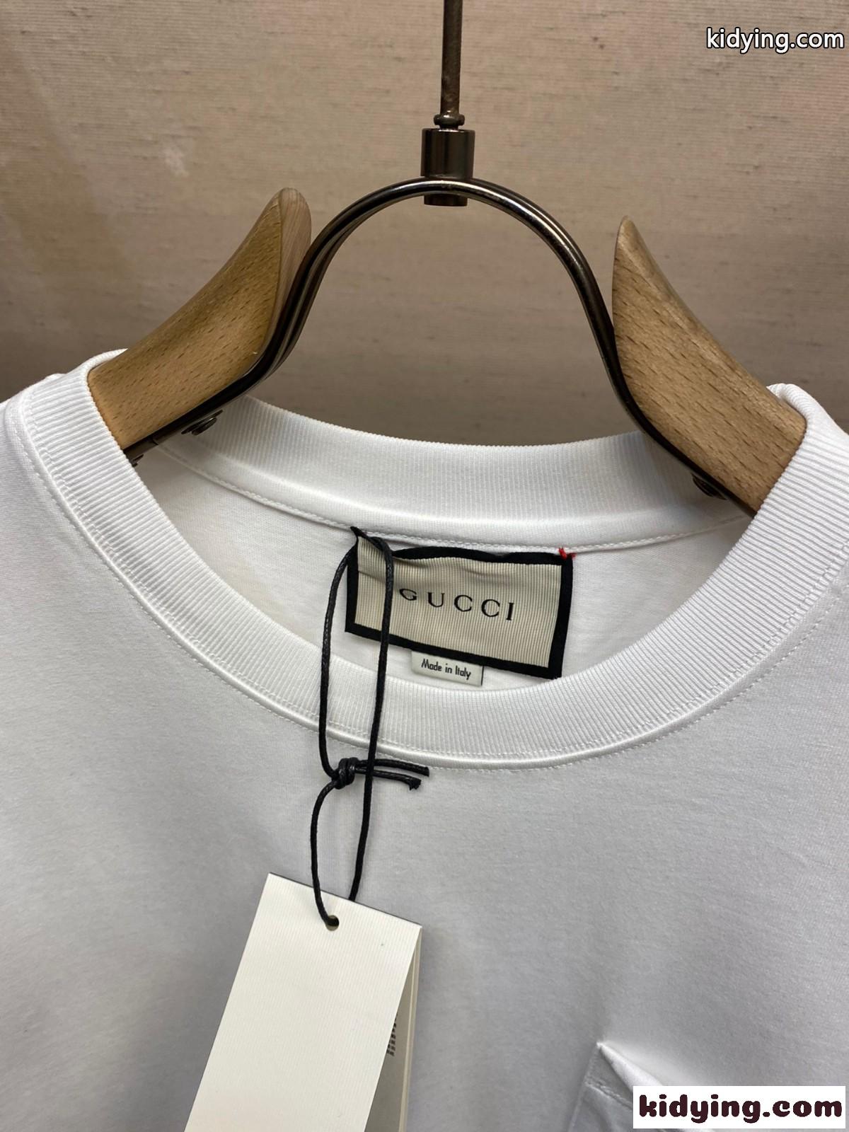 グッチ Tシャツ コピー シンプル 合わせやすい クルーネック 半袖Tシャツ ホワイト-2
