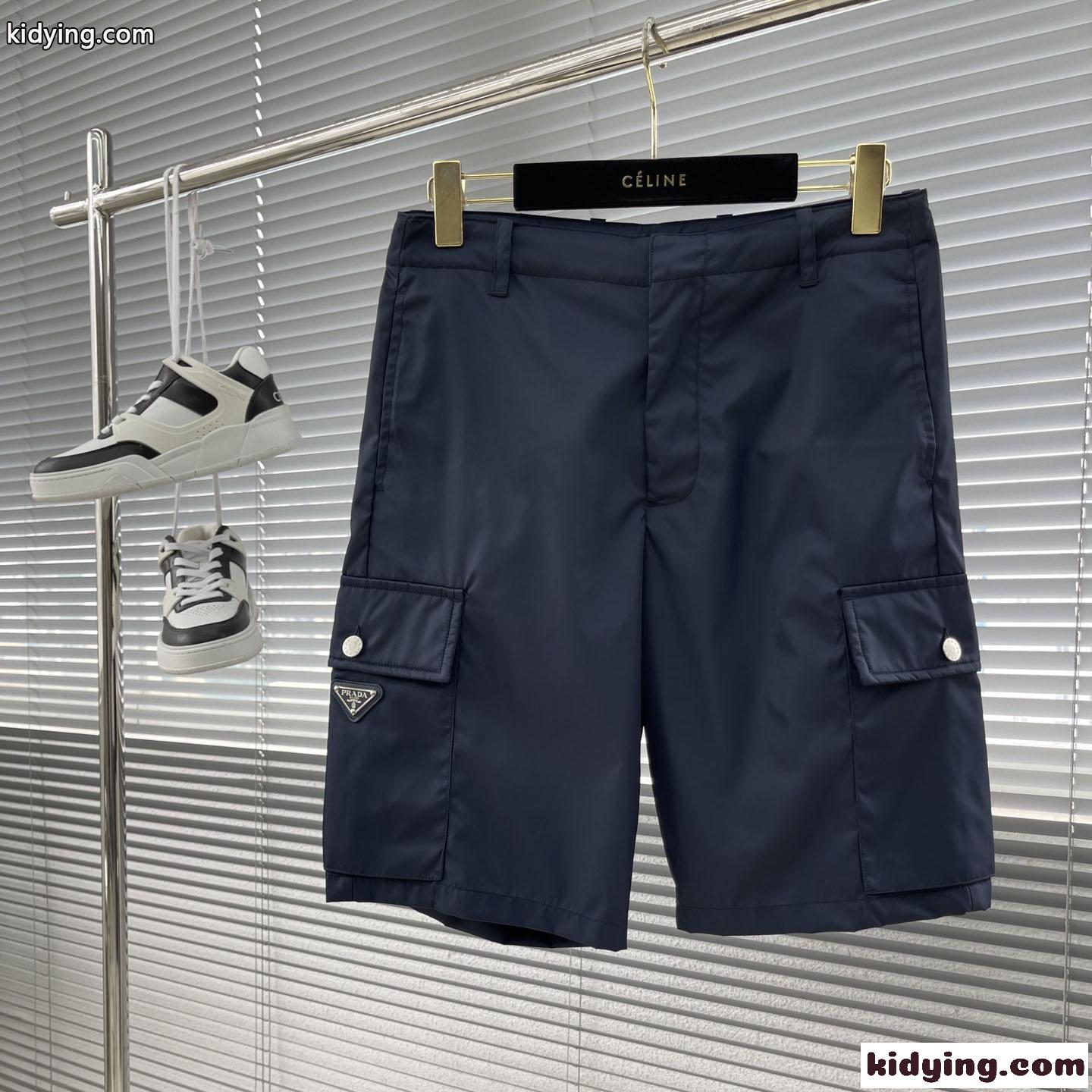Re-Nylon バミューダショーツ プラダ パンツ コピー メンズ ショートパンツ-2