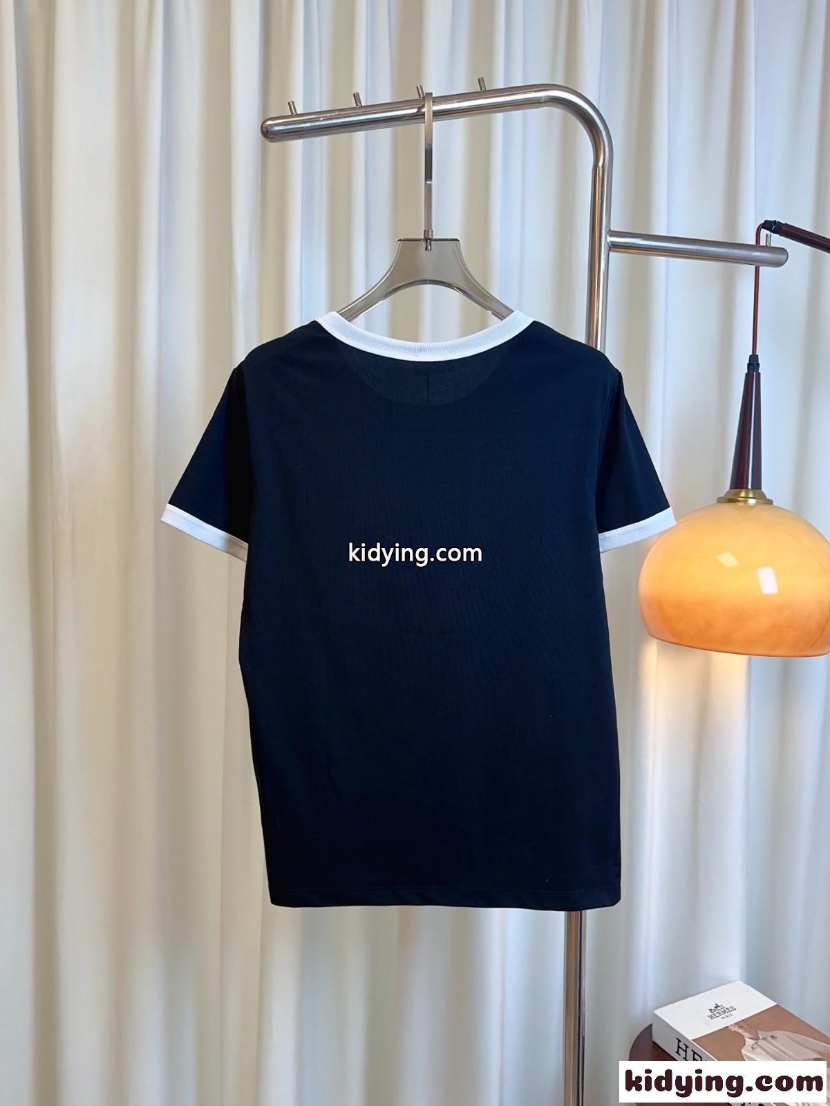 カジュアル おしゃれ プリント セリーヌ Tシャツ コピー 半袖Tシャツ ネイビー-1