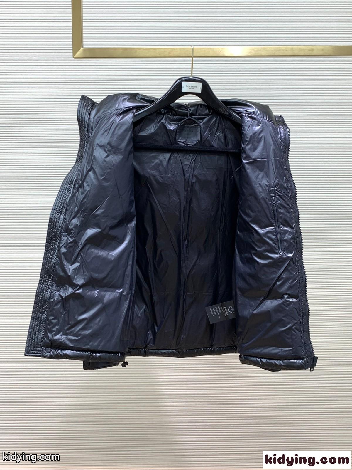 合わせやすい 定番 プラダ ダウンジャケット スーパーコピー 暖かい アウター-4