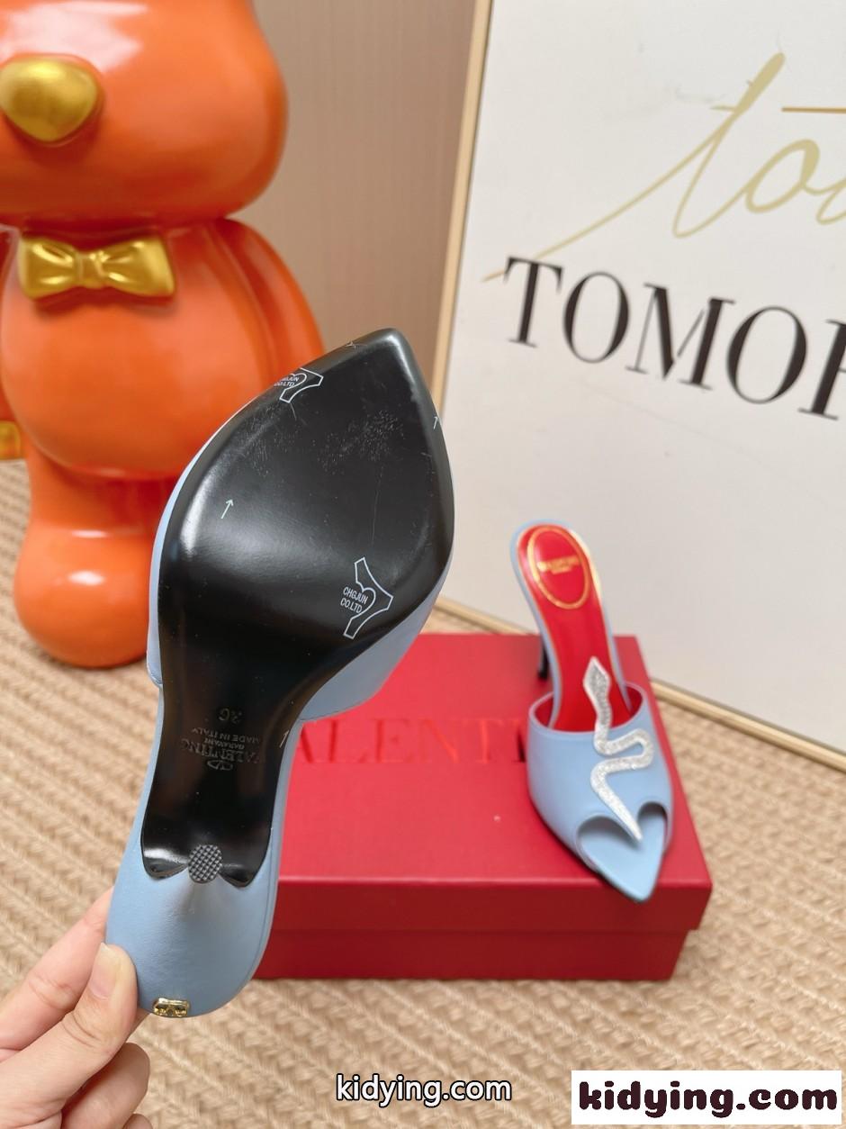 エレガント クール ヴィペール スライドサンダル ヴァレンティノ サンダル コピー ブルー-4