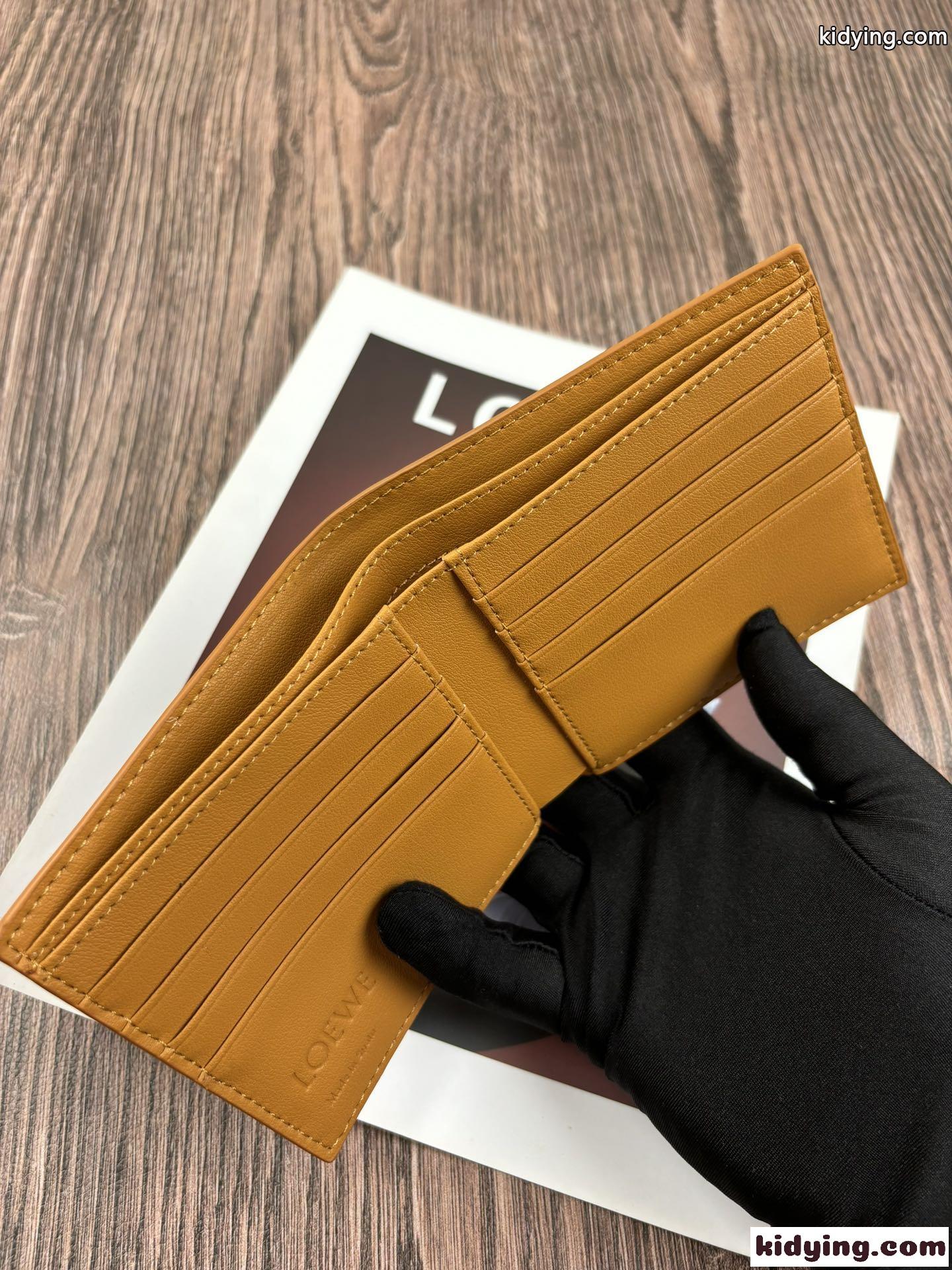 定番 人気 2つ折り財布 ロエベ 財布 コピー コンパクト ウォレット イエロー-4