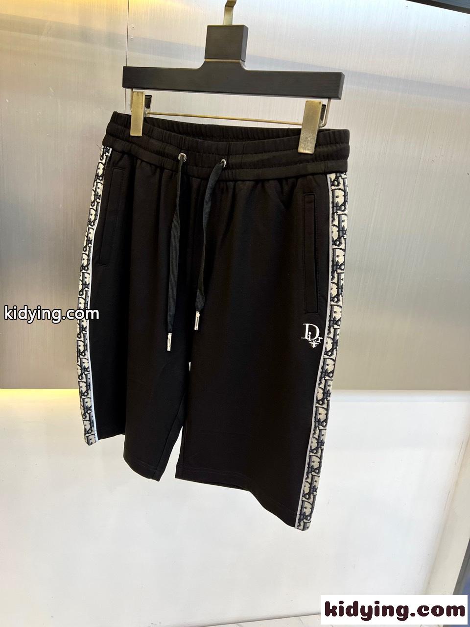 ショートパンツ 半袖トップス 上下2点セット クリスチャン・ディオール セットアップ 偽物 ブラック-3
